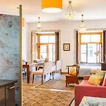 Rosarinho Cruz Invites To Atelier By The River Apartment