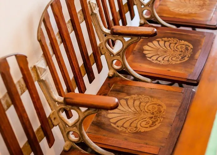 Rosarinho Cruz Invites To Atelier By The River *