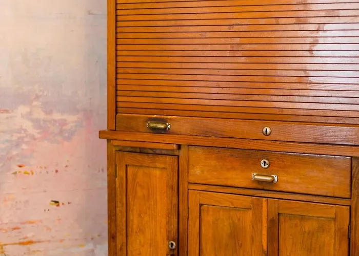 Rosarinho Cruz Invites To Atelier By The River * ポルト