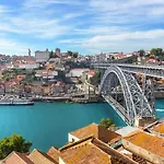 Rosarinho Cruz Invites To Atelier By The River Apartmán