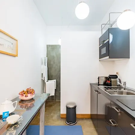 Rosarinho Cruz Invites To Atelier By The River Apartmán *