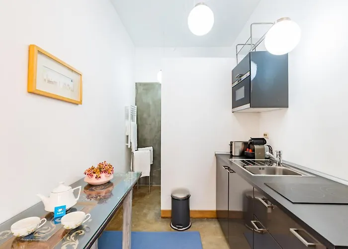 Rosarinho Cruz Invites To Atelier By The River Appartement *